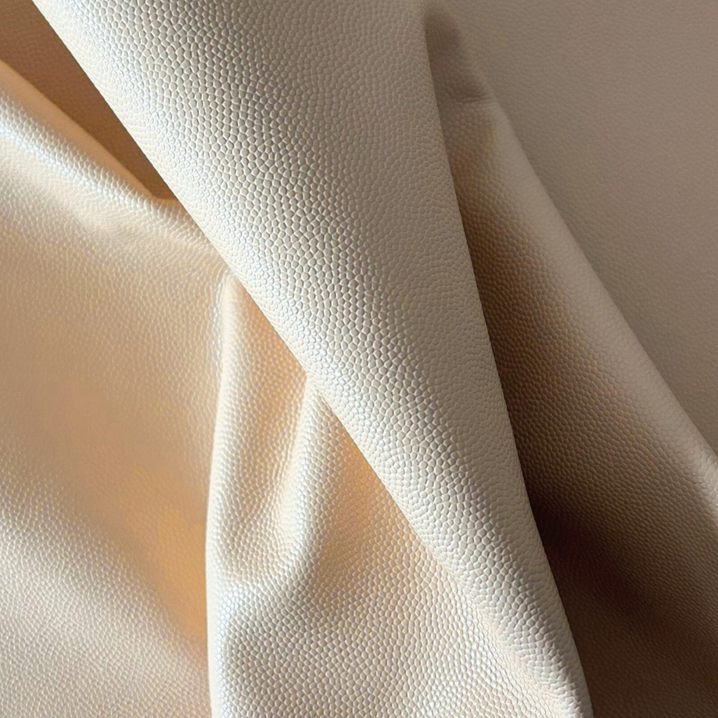   Veau Grainé mini caviar Souple Classique Beige