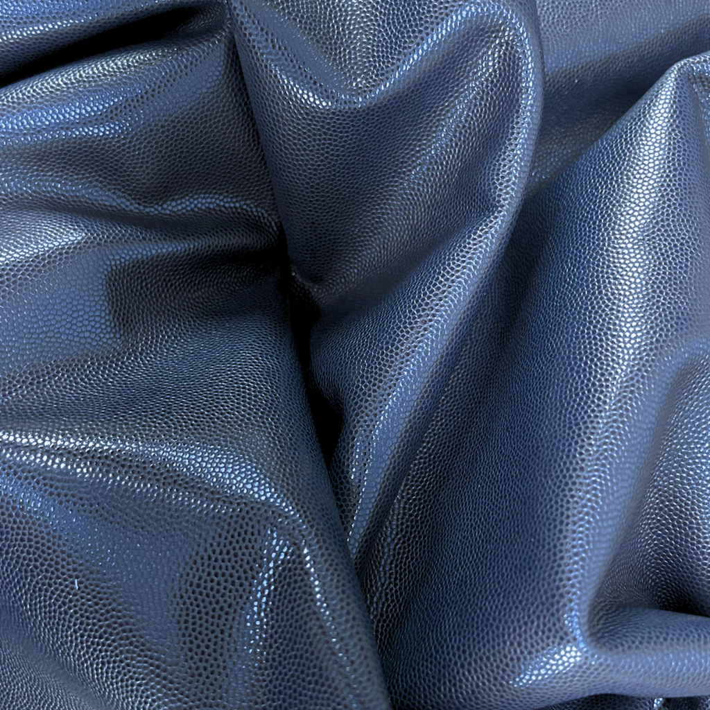   Veau Grainé mini caviar Souple Brillant Bleu marine