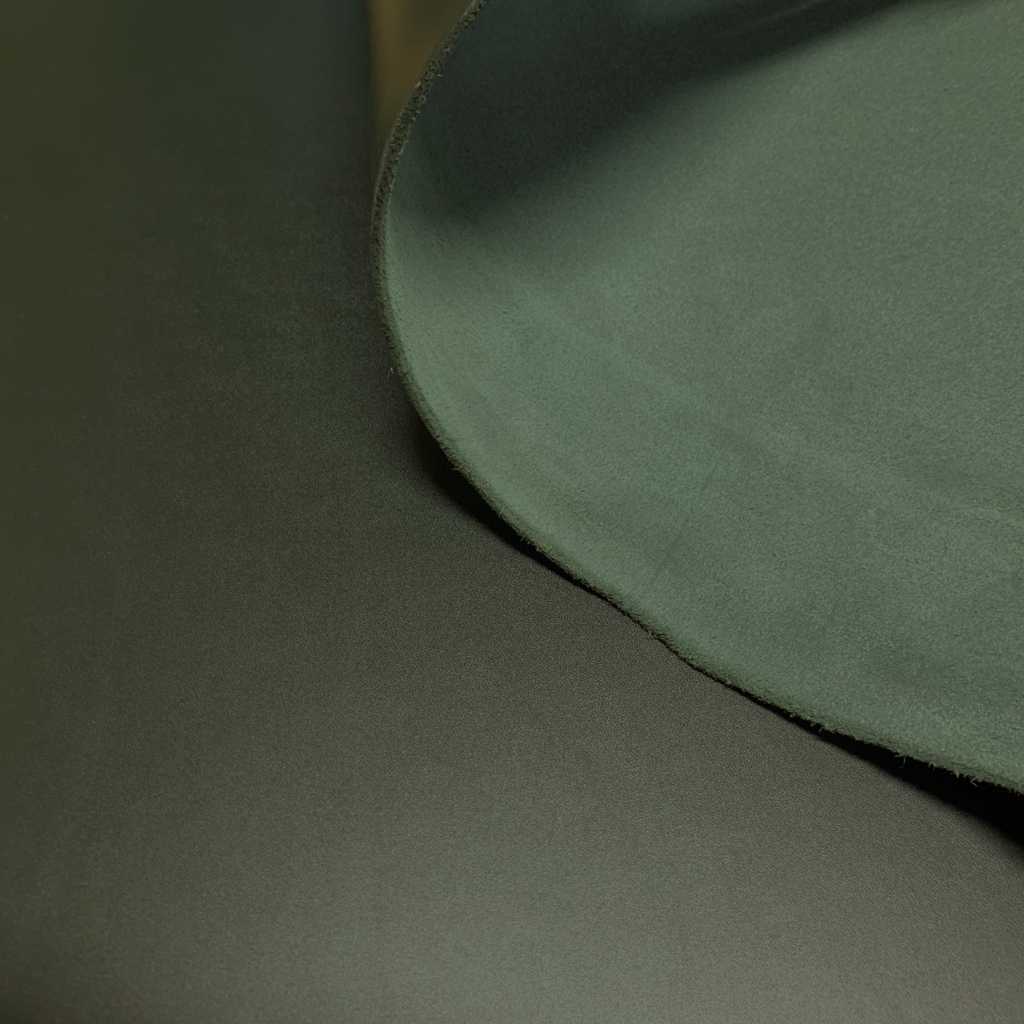 Vachette Lisse Rigide Tannage végétal Vert sapin