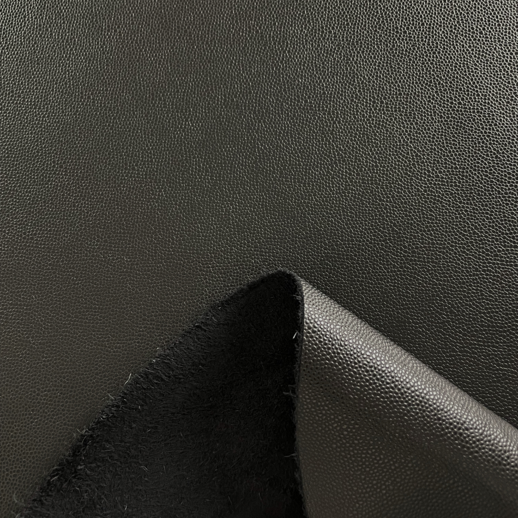 Black mini-caviar grained & supple shiny calfskin