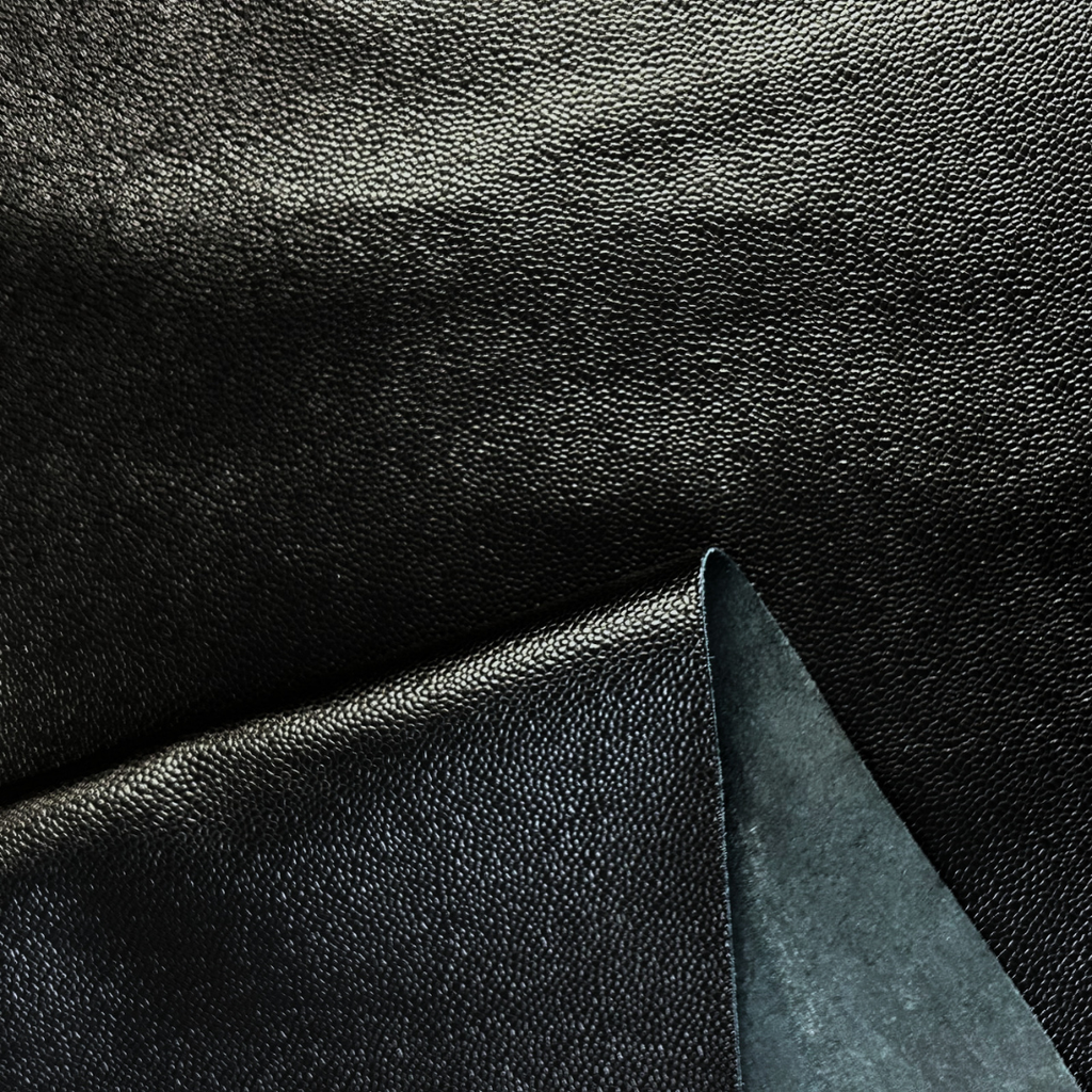   Veau Grainé caviar Souple Brillant Noir