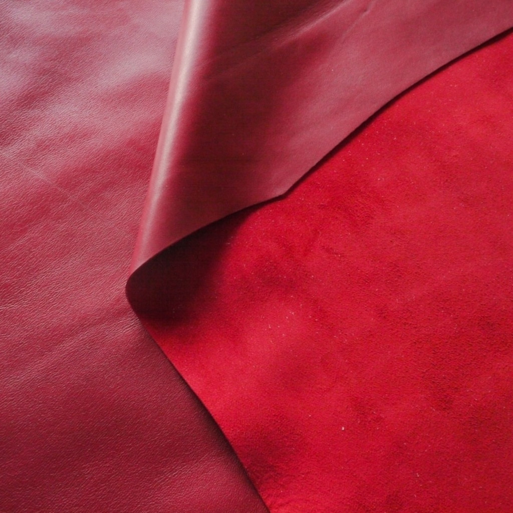 Cuir pleine fleur d'Agneau Plongé Rouge foncé