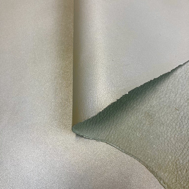 Cuir pleine fleur Agneau Lisse Souple Nacré Crème