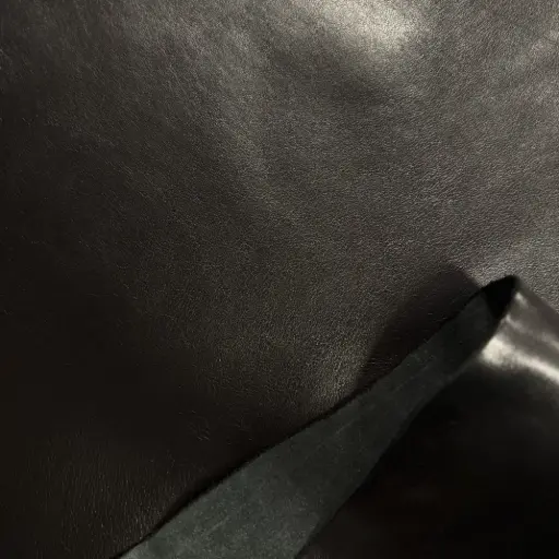 [EP-VE-LI-1N-00001] Shiny black smooth & supple calfskin