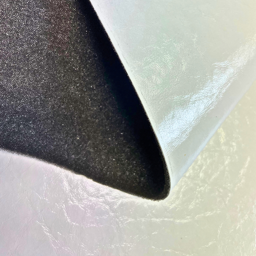 [MO-VE-LI-1B-00003] Veau Frippé Souple Vernis Blanc